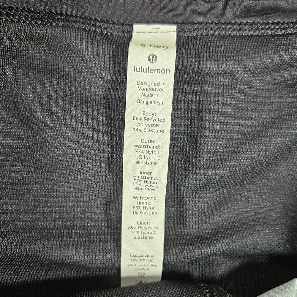 Lululemon Speed Up Purple Black Shorts Women's Size 8 Reg Lined High-Rise 2.5" - Picture 3 of 6